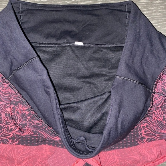 Lululemon shorts
2.5 inseam
New no tags
Size 4 - Picture 2 of 5